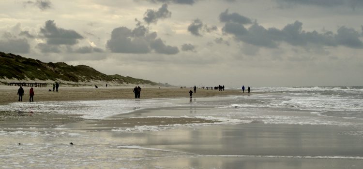 Himmelbilder an Noordhollands Küsten